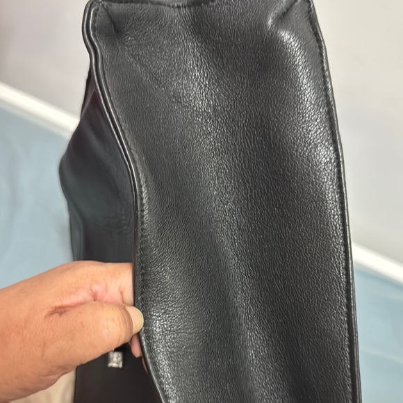 Black Leather Men's Bag - Picture 14 of 16